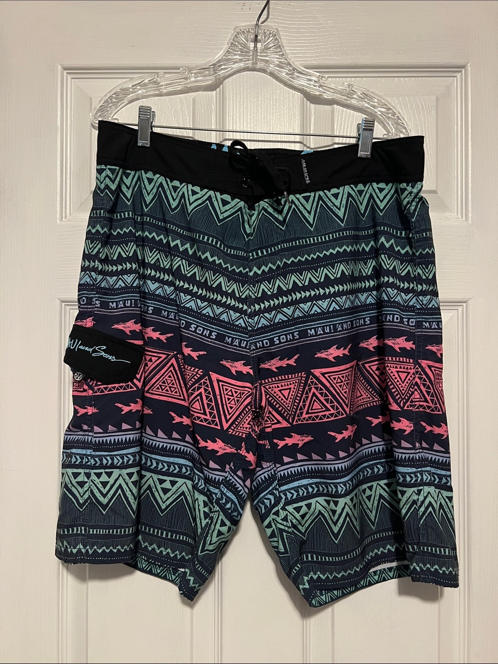 Maui and Sons Men’s Navy, Teal & Pink Patterned Swim Board Shorts